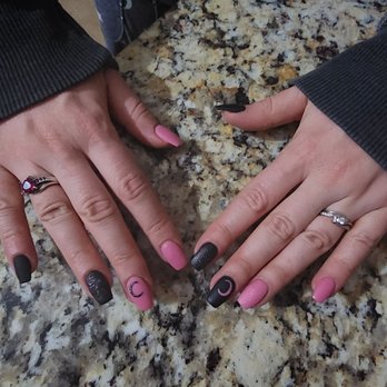 Vina Nails and Eyelashes - Eyelash Service Near Me - Denver, Colorado Vina Nails and Eyelashes - Eyelash Service Near Me - Denver, Colorado