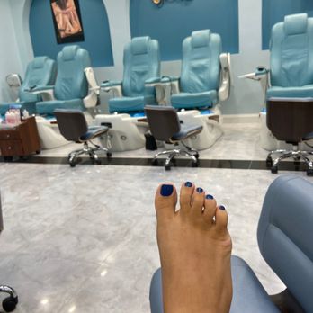 T & H Nails - Awesome job by Kim! Thank you for the happy feet :) - Nail Salons Near Me - Boynton Beach, Florida
