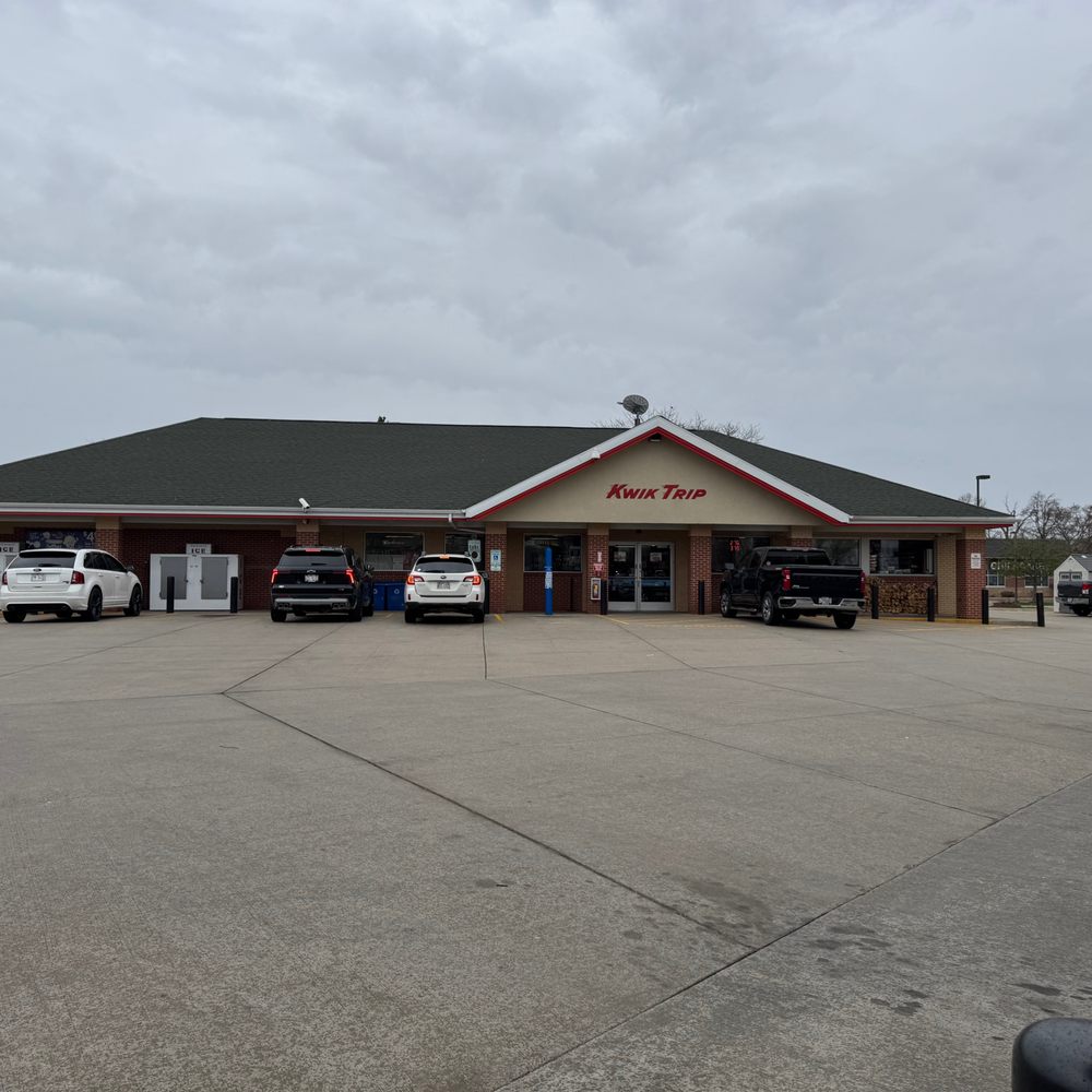Kwik Trip - exterior - Convenience Stores Near Me - Muskego, Wisconsin Kwik Trip - exterior - Convenience Stores Near Me - Muskego, Wisconsin