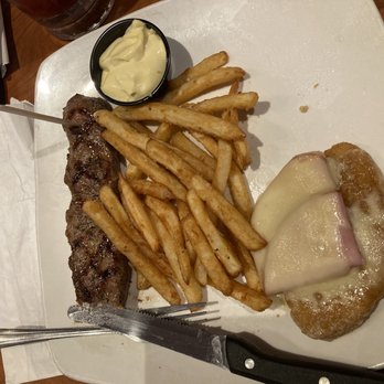 Sizzler - Steak & Malibu Chicken, bread got devoured too quick - Seafood Near Me - Roseburg, Oregon
