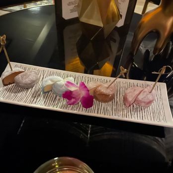 Sushi by Bou- Gold Coast Chicago @ Claridge House - Mochi - Sushi Bars Near Me - Chicago, Illinois