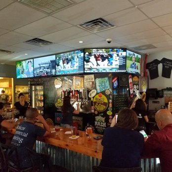 10 Twenty Five - The Bar - New American Near Me - Cape Coral, Florida 10 Twenty Five - The Bar - New American Near Me - Cape Coral, Florida