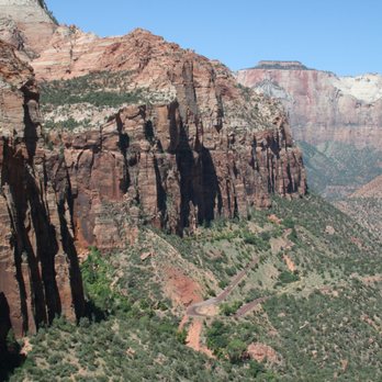 Canyon Overlook Trail - Hiking Near Me - Springdale, Utah