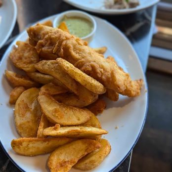 Lehrhaus - Fish n chips - Cocktail Bars Near Me - Somerville, Massachusetts