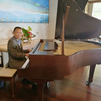 Orchids - The pianist added to the romantic ambiance. - Breakfast & Brunch Near Me - Honolulu, Hawaii