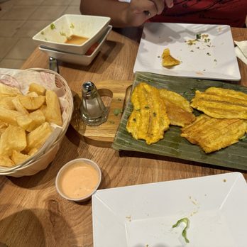 La Chiva Restaurant - Fried Yuka and Tostones - Colombian Near Me - Lake Ronkonkoma, New York La Chiva Restaurant - Fried Yuka and Tostones - Colombian Near Me - Lake Ronkonkoma, New York