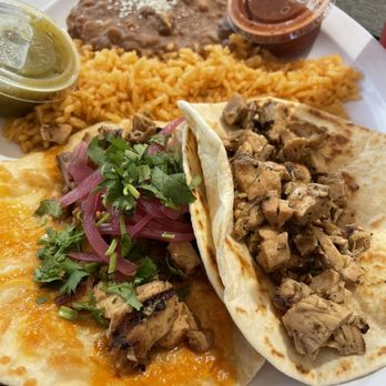 Howdy's Sonrisa Cafe - Chicken tacos - Cafes Near Me - Malibu, California Howdy's Sonrisa Cafe - Chicken tacos - Cafes Near Me - Malibu, California