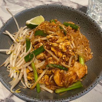 Kin Long Beach - Pad Thai - Thai Near Me - Long Beach, California