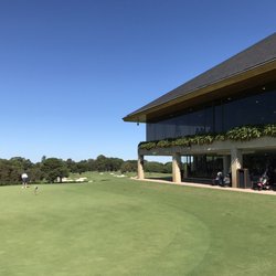 The Australian Golf Club - Lucky me. A round at the best course in Oz.