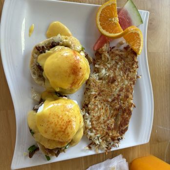 Mimosas Brunch & Bubbles - South of the Border Benedict - Breakfast & Brunch Near Me - Campbell, California Mimosas Brunch & Bubbles - South of the Border Benedict - Breakfast & Brunch Near Me - Campbell, California