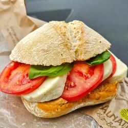 Alnatura - Caprese-Brötchen von der Bäckertheke