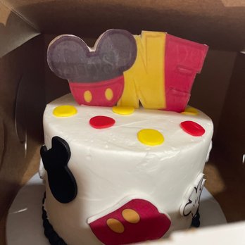 The Cake Shop - This is the cake they gave me for my One year old birthday boy... so disappointed! - Desserts Near Me - Tampa, Florida