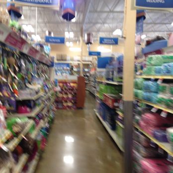 PetSmart - Inside - Pet Training Near Me - Huntington Beach, California