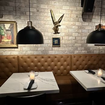 Noble Tavern - Cocktail Bars Near Me - St. Petersburg, Florida