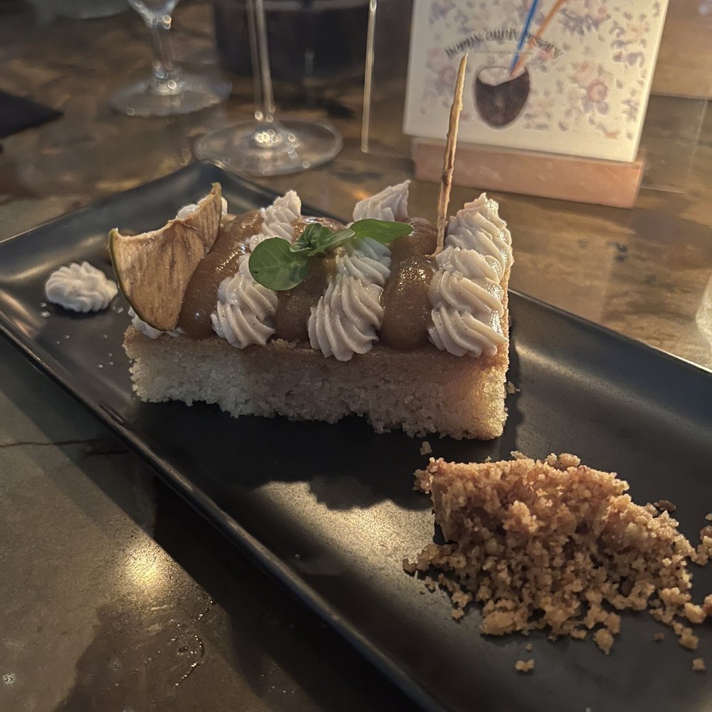 Avant Garden - Almond cake - New American Near Me - New York, New York