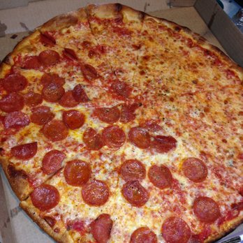 The Bar - The initial test: Do they give you adequate toppings for what they charge? Does their pizza perform well with only red sauce and mozz? Yes. - Italian Near Me - North Haven, Connecticut The Bar - The initial test: Do they give you adequate toppings for what they charge? Does their pizza perform well with only red sauce and mozz? Yes. - Italian Near Me - North Haven, Connecticut