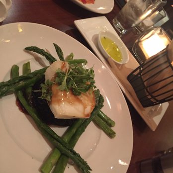 Seasons 52 - Wine Bars Near Me - Cherry Hill, New Jersey
