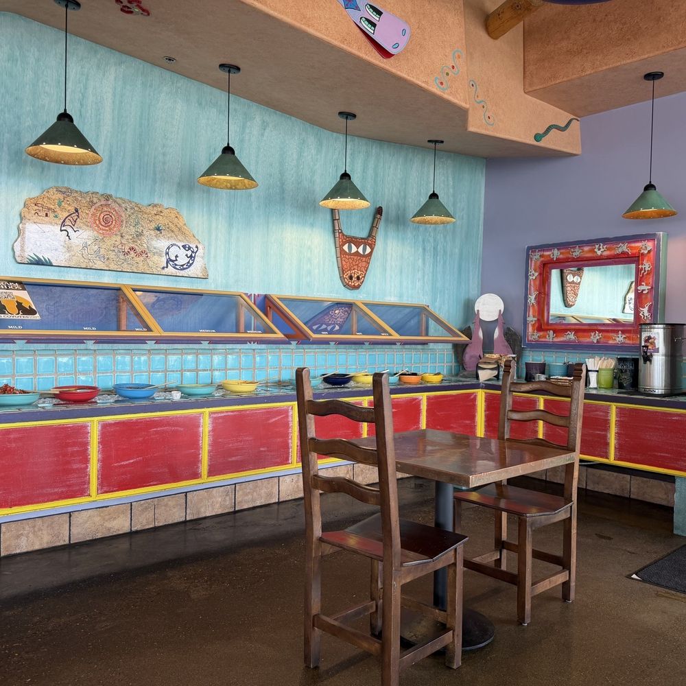 Dos Coyotes Border Cafe - Salsa station - Mexican Near Me - Sacramento, California Dos Coyotes Border Cafe - Salsa station - Mexican Near Me - Sacramento, California