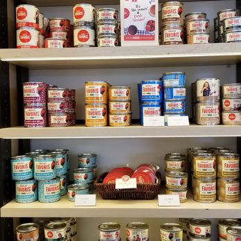Chocolats Favoris - Chocolatiers & Shops Near Me - Aurora, Ontario Chocolats Favoris - Chocolatiers & Shops Near Me - Aurora, Ontario