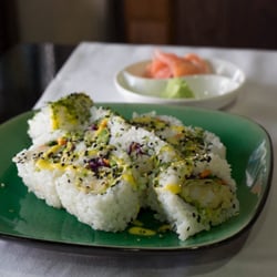 Dimibang - Madrid roll, relleno de calamares a la romana. Como nuestro bocata de calamares pero en versión japones.