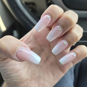 Only Nailz - Nail Salons Near Me - Laguna Beach, California
