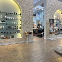 E'lan Salon and Spa