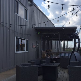 Wineworks Extended - patio area with outdoor seating - Wine Tasting Room Near Me - Charlottesville, Virginia