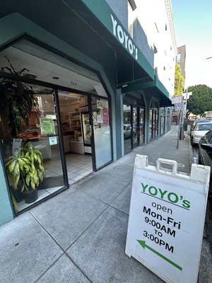 Yo Yo's by null