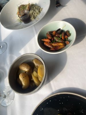 The Riverside Inn by null