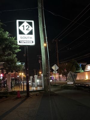 12 South Taproom and Grill by null