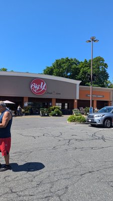 Big Y at Fresh Acres by null