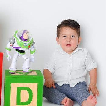 Unique Design Studios - Session Photography Near Me - Miami, Florida