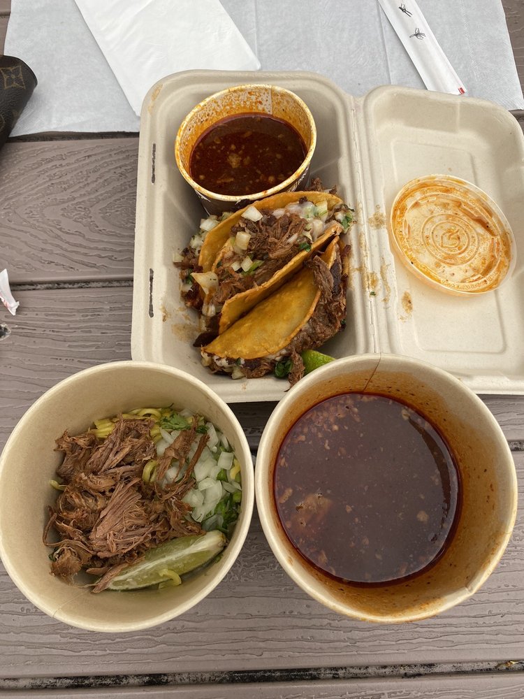 Food from La Birria Food Truck