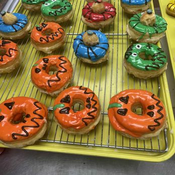 Daily Doughnuts - Donuts Near Me - Angleton, Texas Daily Doughnuts - Donuts Near Me - Angleton, Texas