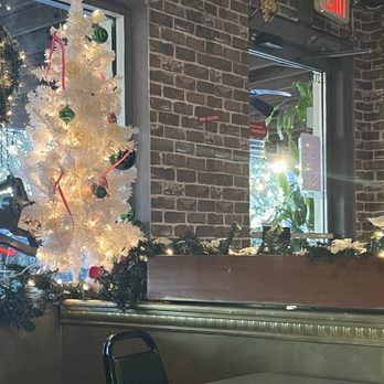 Thai Bangkok Bistro - Holiday decor - Thai Near Me - Fort Walton Beach, Florida Thai Bangkok Bistro - Holiday decor - Thai Near Me - Fort Walton Beach, Florida