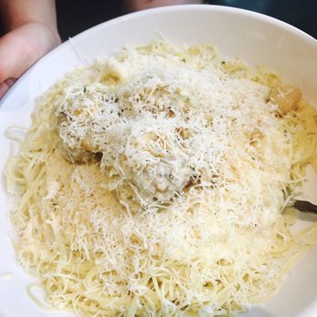 Olive Garden Italian Restaurant - Asiago Garlic Alfredo angel hair pasta with Meatballs (3) - Italian Near Me - Hickory, North Carolina