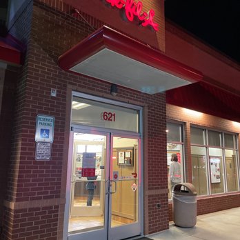 Chick-fil-A - Front of building - Fast Food Near Me - Sewell, New Jersey