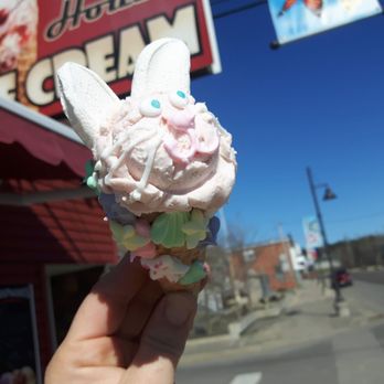 Red House Ice Cream - Easter Bunny mini cones $3 - Desserts Near Me - Bruce Mines, Ontario Red House Ice Cream - Easter Bunny mini cones $3 - Desserts Near Me - Bruce Mines, Ontario