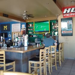 Bryans Sport Bar & Grill - Great place