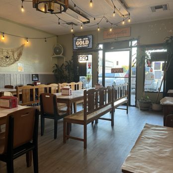 Cajun Crawfish Stop - Inside - Cajun/Creole Near Me - Covina, California