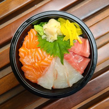 Sushi Tama - Sanshoku Donburi ( Salmon, Tai, Chu-Toro ) - Sushi Bars Near Me - Los Angeles, California Sushi Tama - Sanshoku Donburi ( Salmon, Tai, Chu-Toro ) - Sushi Bars Near Me - Los Angeles, California