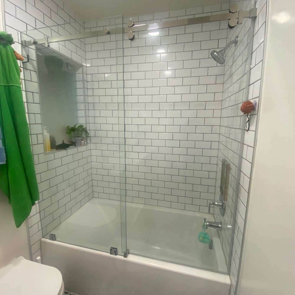 Vidal Home Solutions - Sliding glass shower door - Handyman Near Me Vidal Home Solutions - Sliding glass shower door - Handyman Near Me