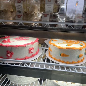 Lloyd's Carrot Cake - Carrot cake full sized - Bakeries Near Me - New York, New York Lloyd's Carrot Cake - Carrot cake full sized - Bakeries Near Me - New York, New York