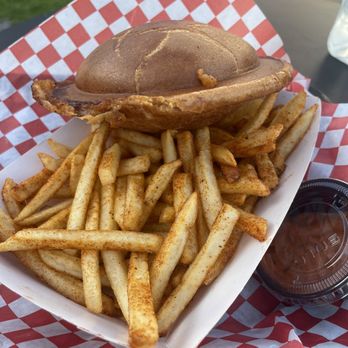 Less Mess Burger - Swiss burger - Burgers Near Me - los angeles , California Less Mess Burger - Swiss burger - Burgers Near Me - los angeles , California