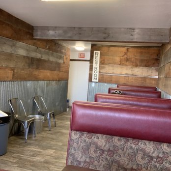 The Sticks - Dining area - Fish & Chips Near Me - Depoe Bay, Oregon