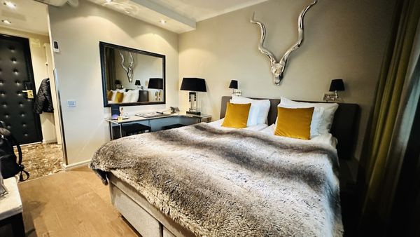Arctic City Hotel by null