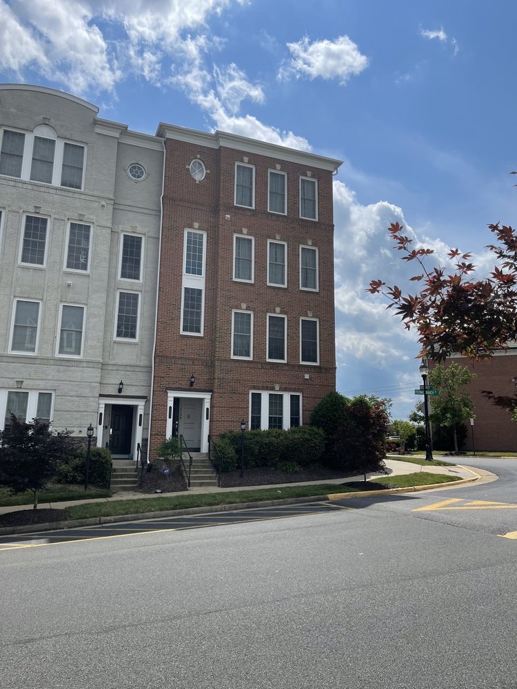 REYNOLDS TEAM REALTY Updated October 2024 52 Reviews 14399