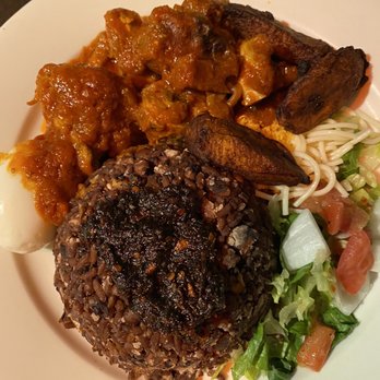 Appioo African Bar & Grill - Platter with oxtail, chicken drumsticks, plantain and rice and beans - Bars Near Me - Washington, DC, District of Columbia