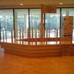 Stadtbibliothek - Das Leseschiff für Kinder zum Klettern und Schmökern