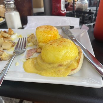 Daily Jam - Breakfast & Brunch Restaurant - Classic Eggs Benedict - New American Near Me - Tempe, Arizona Daily Jam - Breakfast & Brunch Restaurant - Classic Eggs Benedict - New American Near Me - Tempe, Arizona